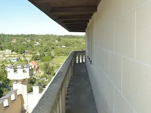 Dražba ubytování, Znojmo, Suchohrdelská, 2500 m2