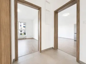 Pronájem bytu 2+kk, Praha - Hloubětín, Za černým mostem, 50 m2