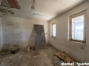Prodej zemědělského objektu, Korouhev, 1400 m2