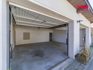 Prodej bytu 3+1, Hranice, Tovární, 170 m2