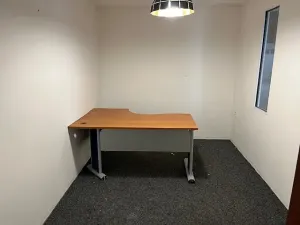 Pronájem skladu, Zbuzany, Na Sadech, 200 m2
