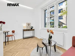 Prodej bytu 2+kk, Praha - Vinohrady, V Horní Stromce, 48 m2