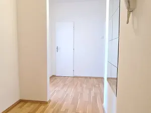 Pronájem bytu 3+kk, Praha - Podolí, Pod Pekařkou, 70 m2