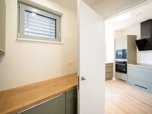 Prodej vily, Praha - Horní Počernice, Krotitelů, 197 m2
