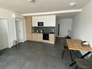 Pronájem bytu 2+kk, Znojmo, Třešňová, 59 m2