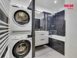 Prodej bytu 3+kk, Králův Dvůr, Pod Hájem, 76 m2