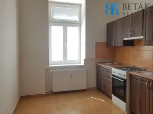 Pronájem bytu 2+1, Přerov - Přerov I-Město, Komenského, 72 m2