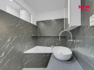 Prodej bytu 4+1, Lhotka nad Labem, 75 m2