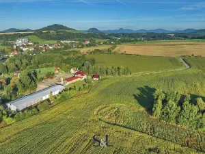 Prodej komerčního pozemku, Brniště, 13896 m2