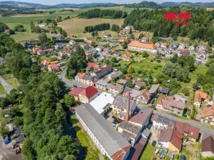 Prodej výrobních prostor, Kolinec, 2640 m2