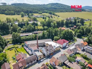Prodej výrobních prostor, Kolinec, 2640 m2