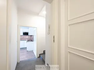 Pronájem bytu 3+kk, Praha - Smíchov, U dvou srpů, 63 m2