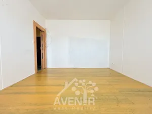 Prodej bytu 1+1, Hostinné, Sídliště, 36 m2