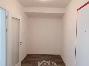 Pronájem bytu 2+kk, Liberec, U Nisy, 48 m2