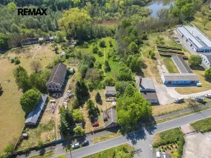 Prodej komerčního pozemku, Týnec nad Labem, Bambousek, 7711 m2