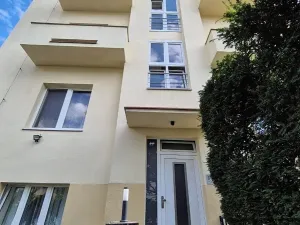 Pronájem bytu 2+kk, Praha - Podolí, Levá, 46 m2