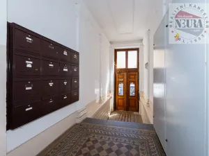 Prodej bytu 1+1, Praha - Smíchov, U Paliárky, 43 m2