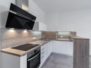 Pronájem bytu 1+kk, Praha - Košíře, Vrchlického, 31 m2