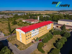 Prodej bytu 3+1, Milovice, Topolová, 77 m2