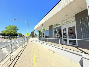 Pronájem obchodního prostoru, Hostivice, Čsl. armády, 38 m2