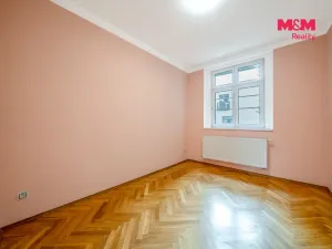 Prodej bytu 4+1, Karlovy Vary - Stará Role, Závodu míru, 99 m2