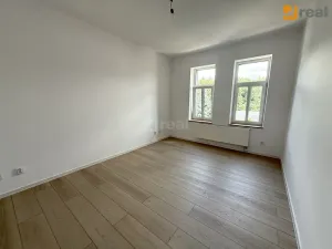 Prodej bytu 3+1, Liberec, Hanychovská, 79 m2