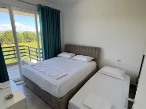Prodej bytu 2+kk, Manëz, Albánie, Rruga Gjiri i Lalzit, 54 m2