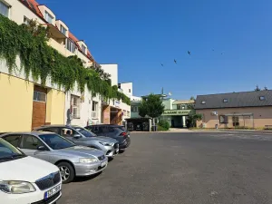 Pronájem skladu, Zlín, Masarykova, 180 m2