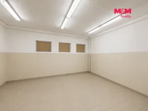 Pronájem kanceláře, Teplice, Libušina, 3000 m2