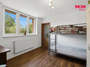 Prodej bytu 3+1, Kněževes, Štrosova, 63 m2