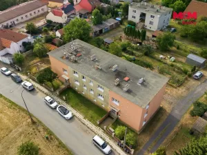Prodej bytu 3+1, Kněževes, Štrosova, 63 m2