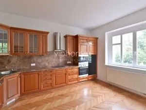 Pronájem vily, Praha - Smíchov, 413 m2
