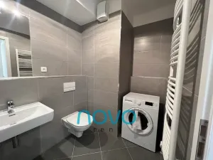 Pronájem bytu 1+kk, Praha, Stočesova, 34 m2