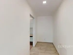Prodej rodinného domu, Ivaň, 319 m2