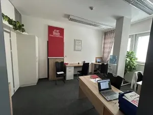 Pronájem kanceláře, Brno, Jana Babáka, 32 m2