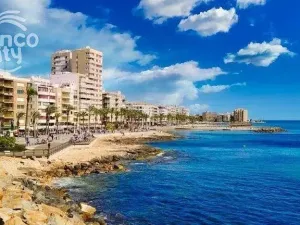 Prodej bytu 4+kk, Torrevieja, Alicante, Španělsko, 98 m2