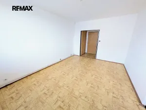 Prodej bytu 3+1, Dobronín, Šeříková, 69 m2