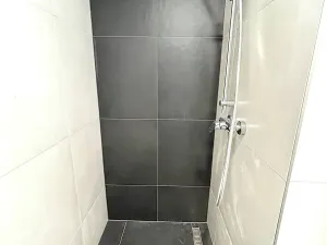 Pronájem bytu 1+kk, Praha - Vysočany, U vinných sklepů, 20 m2