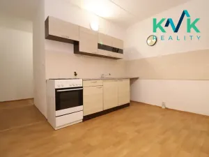 Prodej bytu 3+1, Karlovy Vary, Konečná, 82 m2
