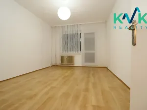 Prodej bytu 3+1, Karlovy Vary, Konečná, 82 m2