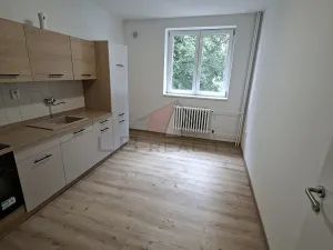 Pronájem bytu 3+1, Pečky, V Horkách, 81 m2