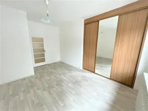 Pronájem bytu 1+1, Praha - Vinohrady, Hradecká, 37 m2