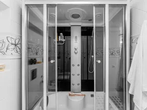 Prodej bytu 3+kk, Karlovy Vary, Zámecký vrch, 108 m2