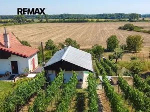 Prodej zahrady, Tvrdonice, 1072 m2