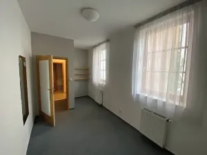 Pronájem bytu 3+1, Praha - Vršovice, Rybalkova, 91 m2