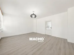 Pronájem bytu 3+1, Mníšek pod Brdy, Pražská, 80 m2