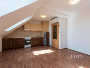 Pronájem bytu 2+kk, Staré Město, Hradišťská, 37 m2