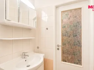 Prodej bytu 2+kk, Praha - Prosek, Vysočanská, 38 m2