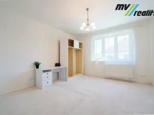 Prodej rodinného domu, Městec Králové, Třešňová, 300 m2