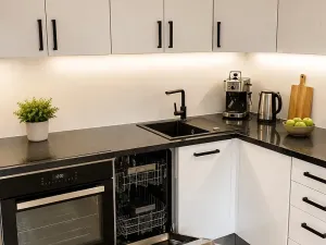 Pronájem bytu 2+kk, Praha, Karlovarská, 41 m2
